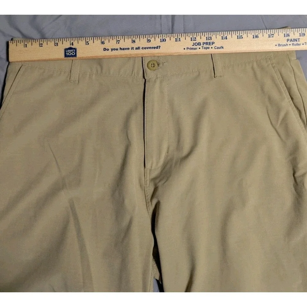 Reyn Spooner Golf Shorts Mens 36 Beige Stretch Performance Flat Front 8.5 Inseam